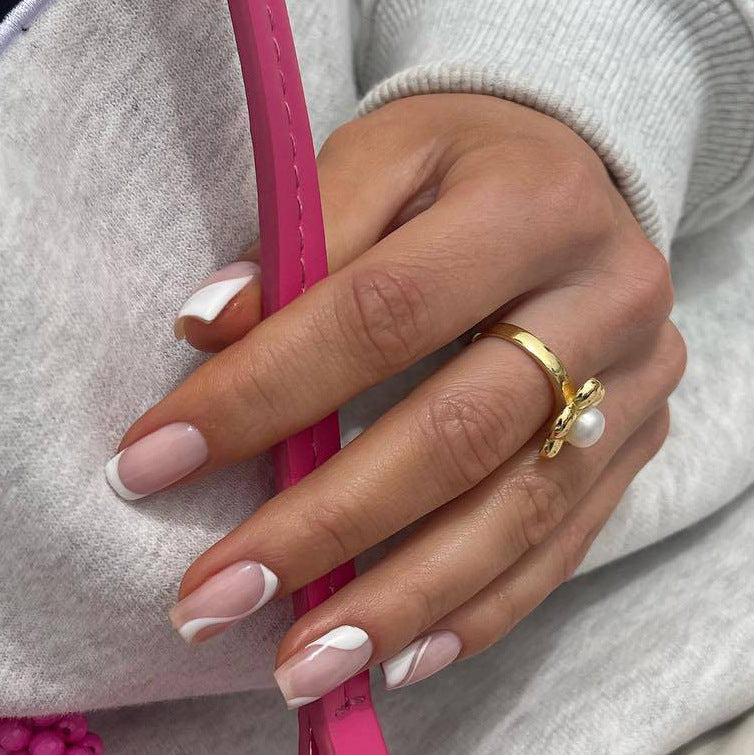 French Simplicity: Short White Ready-to-Wear Fake Nails with Detachable Nail Stickers