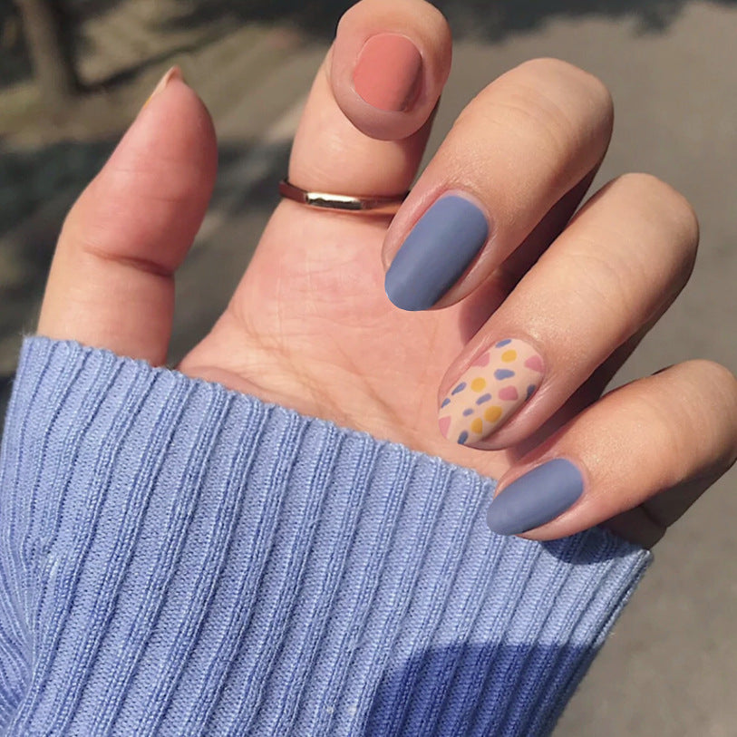 Fashionable Blue Graffiti Pattern Wearable Fake Nails