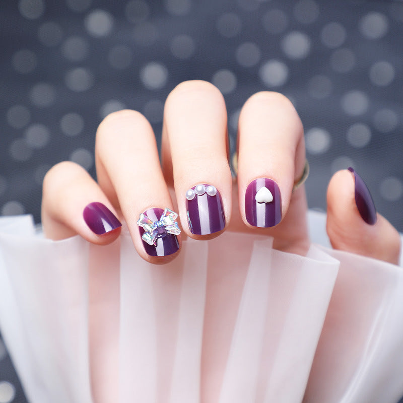 Fake Nails with Diamonds and Purple Design – Stylish Wearable Nail Art for a Glamorous Look